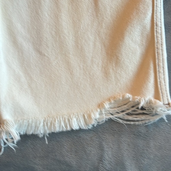 Shorts - Picture 5 of 7